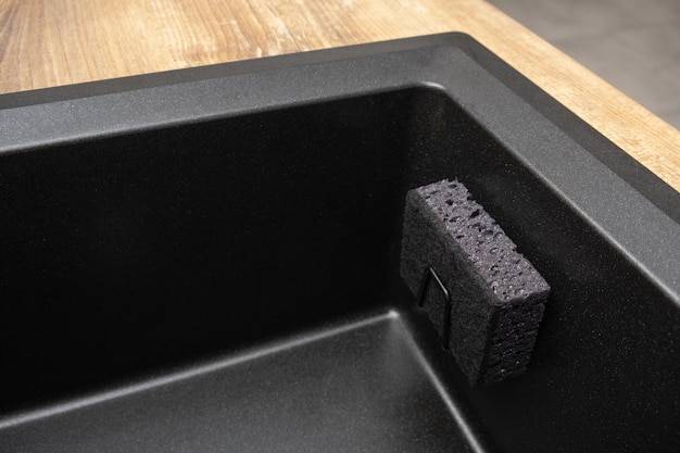 Czym czyścić czarny zlew granitowy aby zachował swój wygląd?