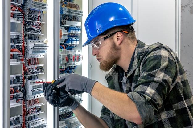 Co jest potrzebne do przyłącza elektrycznego?