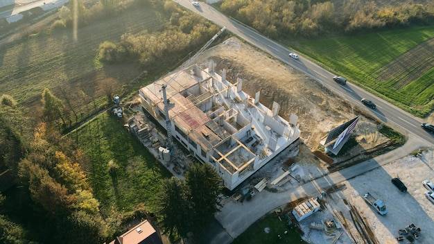 Czy za 300 tys wybudujesz dom o powierzchni 100m2?