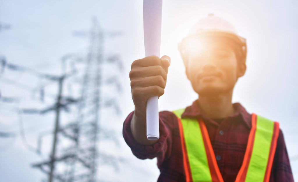 Kto wykonuje przyłącze energetyczne w nowym domu?
